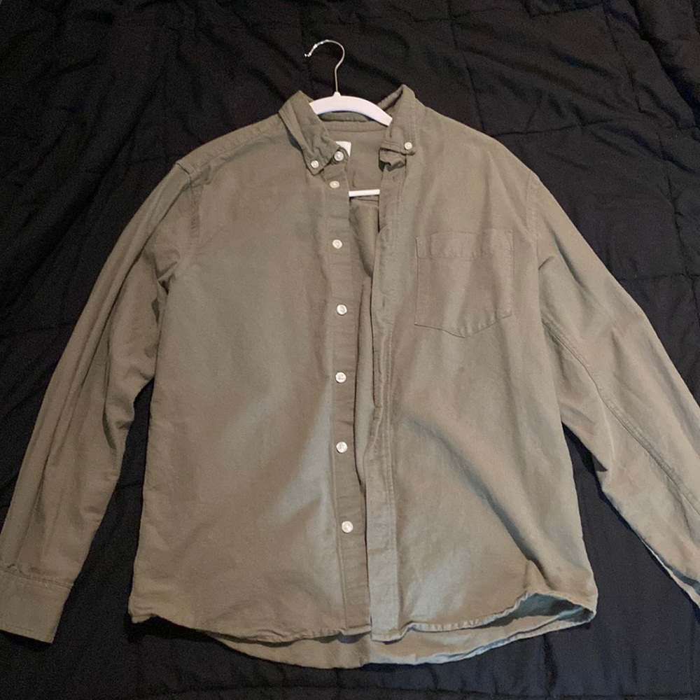 H&M button up size S